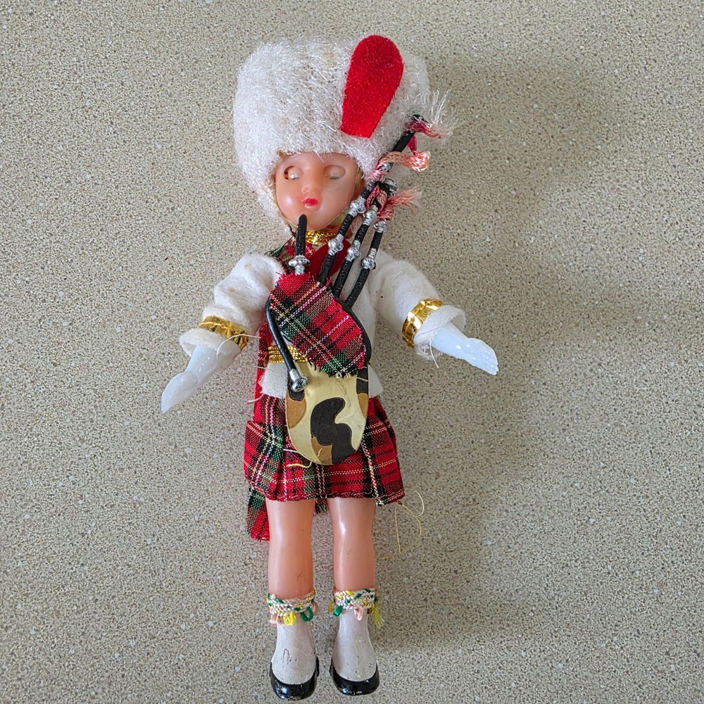 Vintage Scottish Bagpiper Souvenir Doll 7" Red Tartan Kilt Sleep Eyes